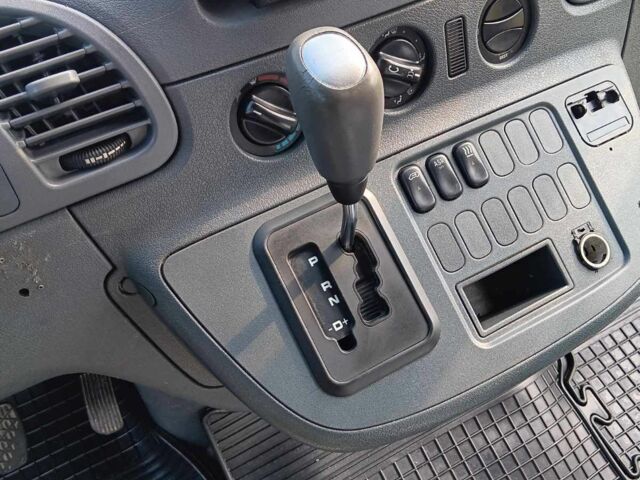 Белый Мерседес Другая, объемом двигателя 2.7 л и пробегом 332 тыс. км за 13500 $, фото 4 на Automoto.ua