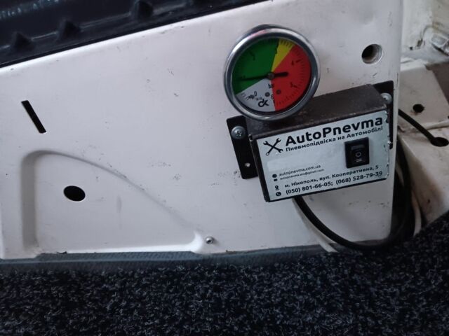 Белый Мерседес Другая, объемом двигателя 2.7 л и пробегом 332 тыс. км за 13500 $, фото 7 на Automoto.ua