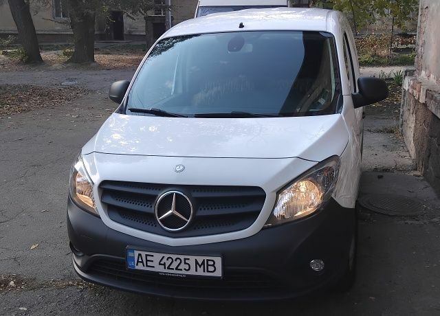 Білий Мерседес Інша, об'ємом двигуна 1.5 л та пробігом 190 тис. км за 7500 $, фото 2 на Automoto.ua