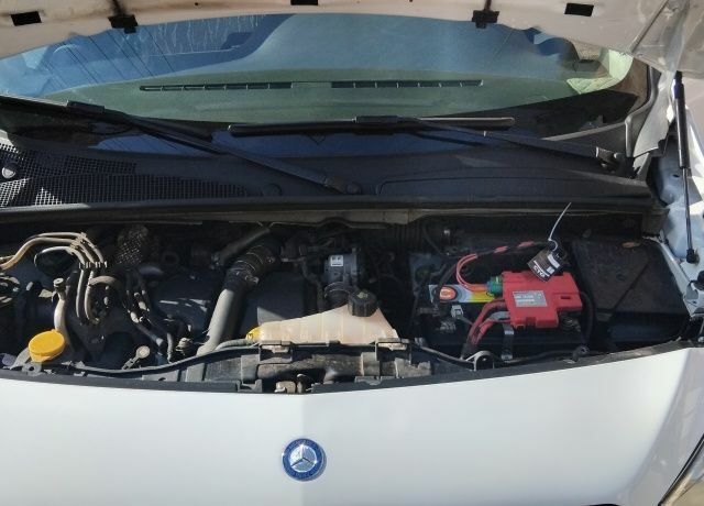 Білий Мерседес Інша, об'ємом двигуна 1.5 л та пробігом 190 тис. км за 7500 $, фото 7 на Automoto.ua