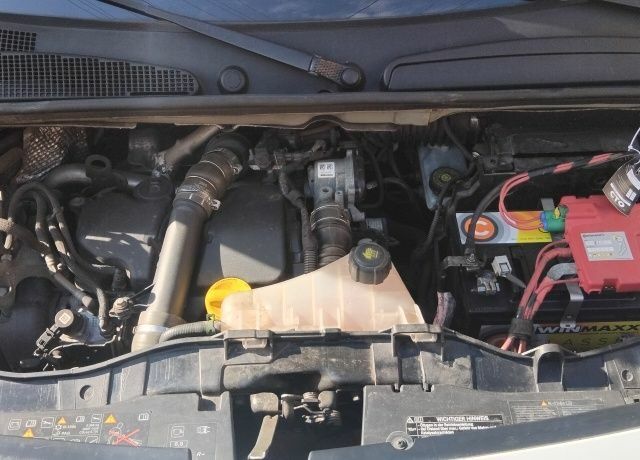 Білий Мерседес Інша, об'ємом двигуна 1.5 л та пробігом 190 тис. км за 7500 $, фото 6 на Automoto.ua