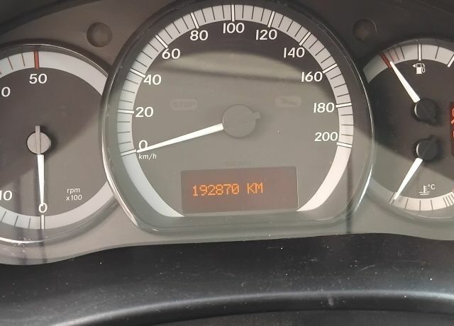 Білий Мерседес Інша, об'ємом двигуна 1.5 л та пробігом 190 тис. км за 7500 $, фото 8 на Automoto.ua