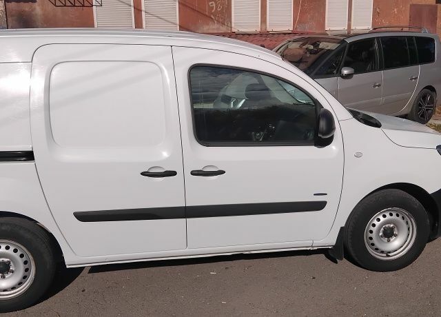 Білий Мерседес Інша, об'ємом двигуна 1.5 л та пробігом 190 тис. км за 7500 $, фото 13 на Automoto.ua