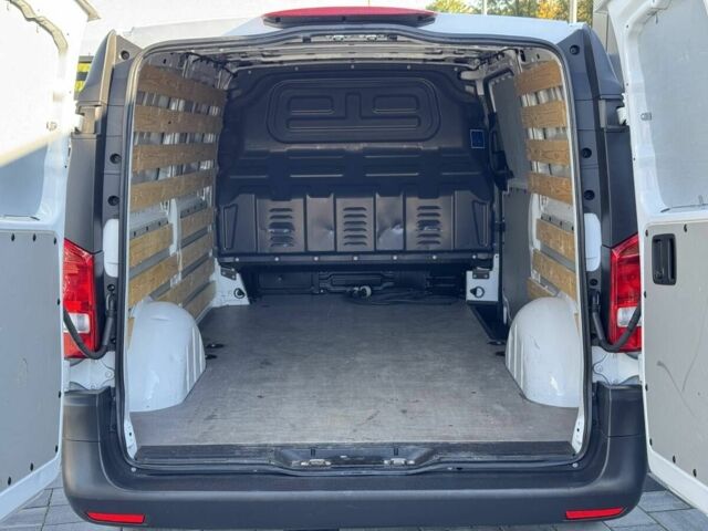 Белый Мерседес Другая, объемом двигателя 2.45 л и пробегом 16 тыс. км за 21500 $, фото 4 на Automoto.ua