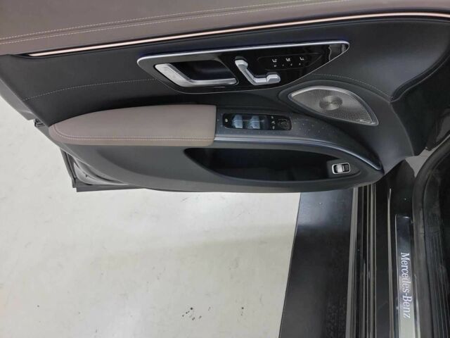 Белый Мерседес Другая, объемом двигателя 0 л и пробегом 22 тыс. км за 40000 $, фото 7 на Automoto.ua