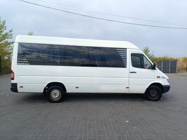 Білий Мерседес Інша, об'ємом двигуна 0 л та пробігом 200 тис. км за 13000 $, фото 6 на Automoto.ua