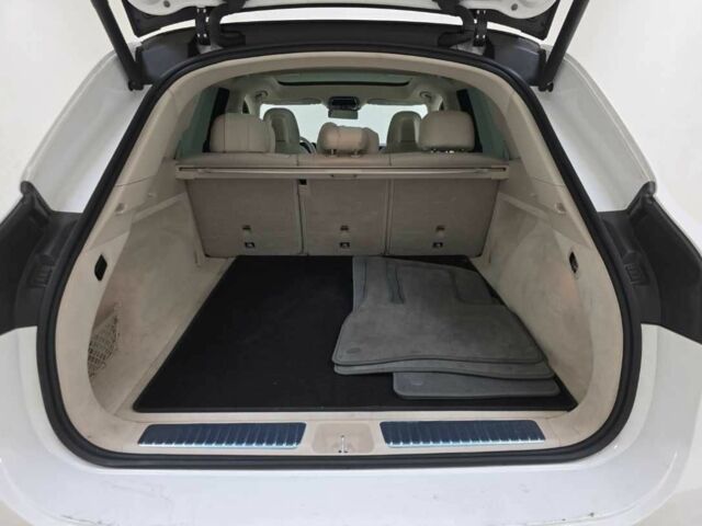 Белый Мерседес Другая, объемом двигателя 0 л и пробегом 23 тыс. км за 92000 $, фото 12 на Automoto.ua