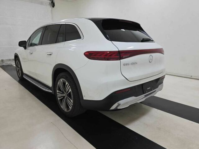 Белый Мерседес Другая, объемом двигателя 0 л и пробегом 23 тыс. км за 92000 $, фото 3 на Automoto.ua