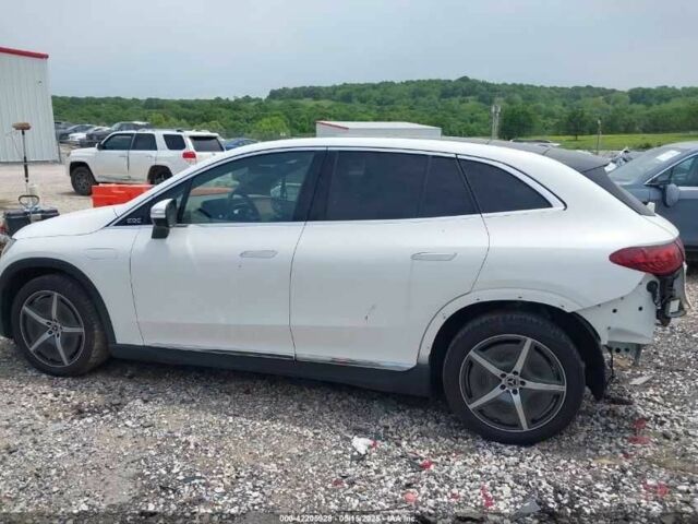 Белый Мерседес Другая, объемом двигателя 0 л и пробегом 8 тыс. км за 45000 $, фото 4 на Automoto.ua