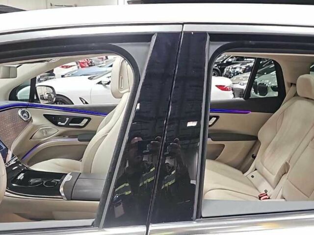 Белый Мерседес Другая, объемом двигателя 0 л и пробегом 23 тыс. км за 92000 $, фото 9 на Automoto.ua