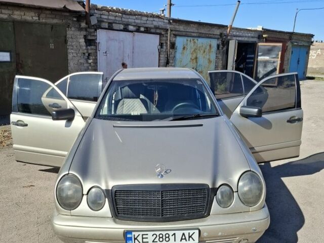 Бежевый Мерседес Другая, объемом двигателя 2.8 л и пробегом 250 тыс. км за 3000 $, фото 5 на Automoto.ua