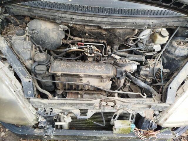 Черный Мерседес Другая, объемом двигателя 0 л и пробегом 200 тыс. км за 800 $, фото 1 на Automoto.ua