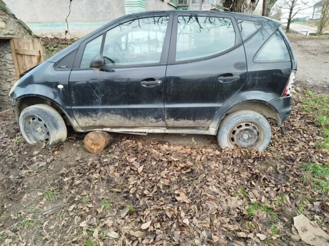 Черный Мерседес Другая, объемом двигателя 0 л и пробегом 200 тыс. км за 800 $, фото 2 на Automoto.ua