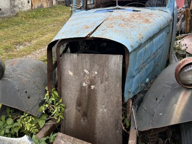 Черный Мерседес Другая, объемом двигателя 0 л и пробегом 100 тыс. км за 1800 $, фото 6 на Automoto.ua