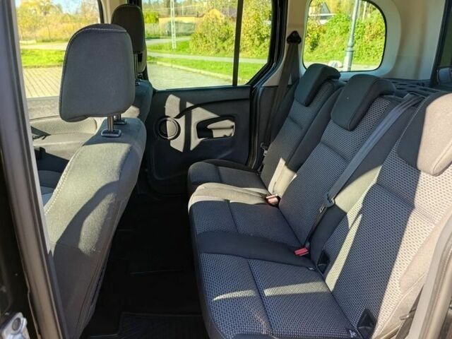 Черный Мерседес Другая, объемом двигателя 1.5 л и пробегом 235 тыс. км за 7600 $, фото 13 на Automoto.ua