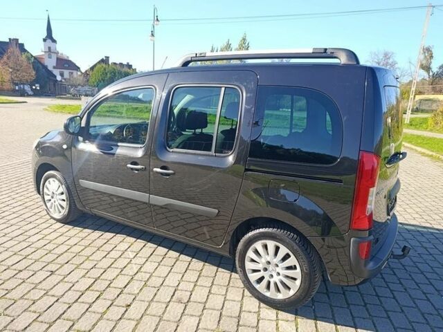 Черный Мерседес Другая, объемом двигателя 1.5 л и пробегом 235 тыс. км за 7600 $, фото 6 на Automoto.ua