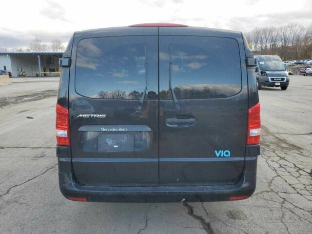 Черный Мерседес Другая, объемом двигателя 2 л и пробегом 220 тыс. км за 5500 $, фото 5 на Automoto.ua