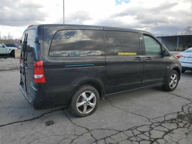 Черный Мерседес Другая, объемом двигателя 2 л и пробегом 220 тыс. км за 5500 $, фото 2 на Automoto.ua