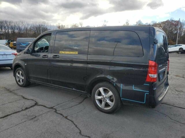 Черный Мерседес Другая, объемом двигателя 2 л и пробегом 220 тыс. км за 5500 $, фото 1 на Automoto.ua