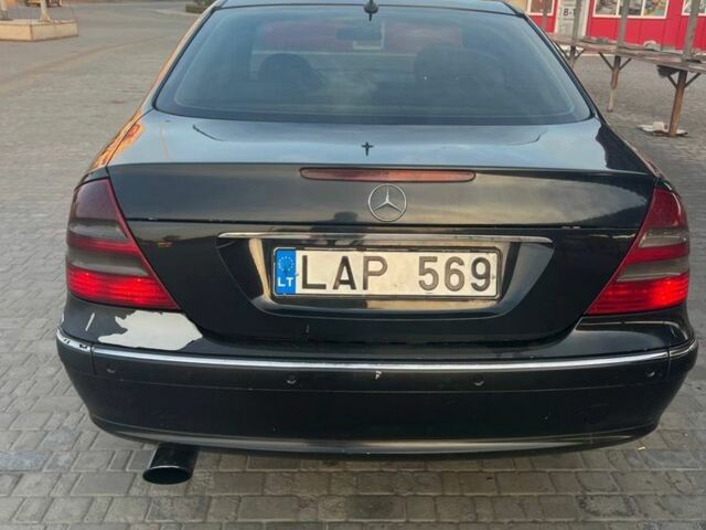 Чорний Мерседес Інша, об'ємом двигуна 3.2 л та пробігом 350 тис. км за 2756 $, фото 1 на Automoto.ua