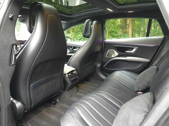 Черный Мерседес Другая, объемом двигателя 0 л и пробегом 26 тыс. км за 45000 $, фото 14 на Automoto.ua