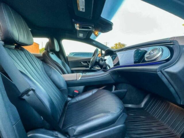 Черный Мерседес Другая, объемом двигателя 0 л и пробегом 22 тыс. км за 44000 $, фото 7 на Automoto.ua