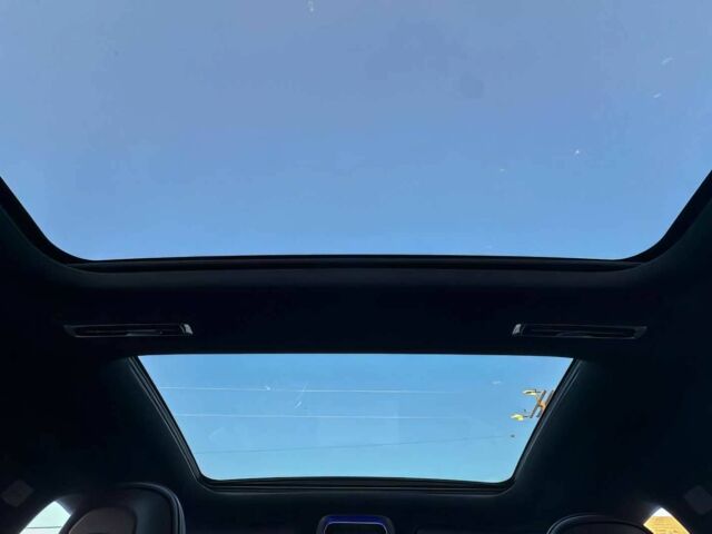 Черный Мерседес Другая, объемом двигателя 0 л и пробегом 22 тыс. км за 44000 $, фото 9 на Automoto.ua