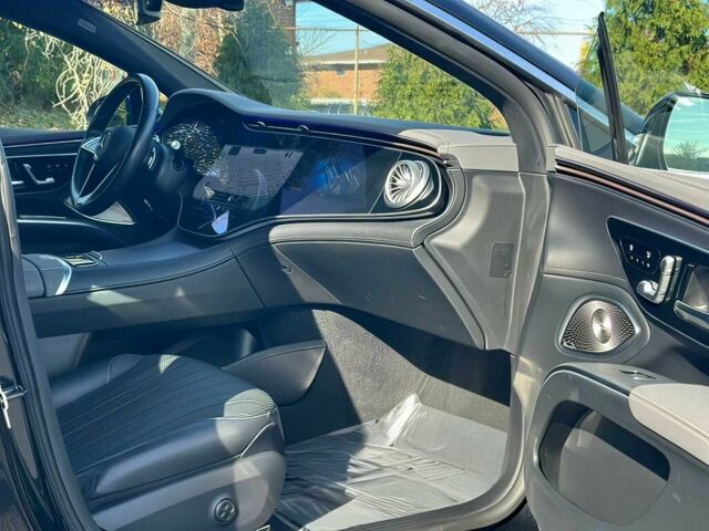 Черный Мерседес Другая, объемом двигателя 0 л и пробегом 27 тыс. км за 44000 $, фото 12 на Automoto.ua