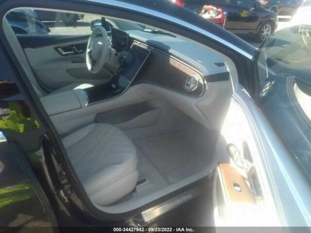 Черный Мерседес Другая, объемом двигателя 1 л и пробегом 7 тыс. км за 25460 $, фото 4 на Automoto.ua