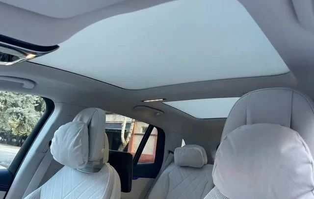 Черный Мерседес Другая, объемом двигателя 0 л и пробегом 60 тыс. км за 76000 $, фото 9 на Automoto.ua