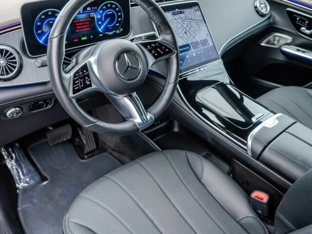 Чорний Мерседес Інша, об'ємом двигуна 0 л та пробігом 14 тис. км за 26000 $, фото 6 на Automoto.ua