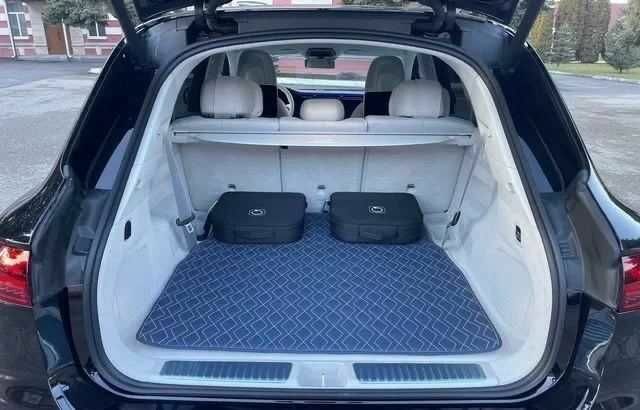 Черный Мерседес Другая, объемом двигателя 0 л и пробегом 60 тыс. км за 76000 $, фото 10 на Automoto.ua