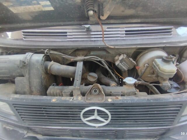 Коричневый Мерседес Другая, объемом двигателя 0 л и пробегом 1000 тыс. км за 2100 $, фото 7 на Automoto.ua