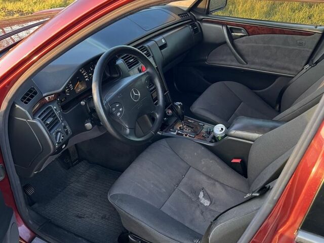 Червоний Мерседес Інша, об'ємом двигуна 2.7 л та пробігом 430 тис. км за 4350 $, фото 4 на Automoto.ua