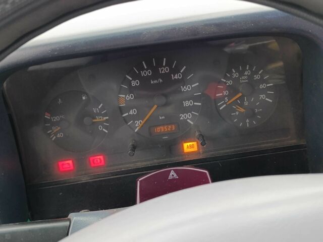 Мерседес Другая, объемом двигателя 0 л и пробегом 0 тыс. км за 6500 $, фото 18 на Automoto.ua