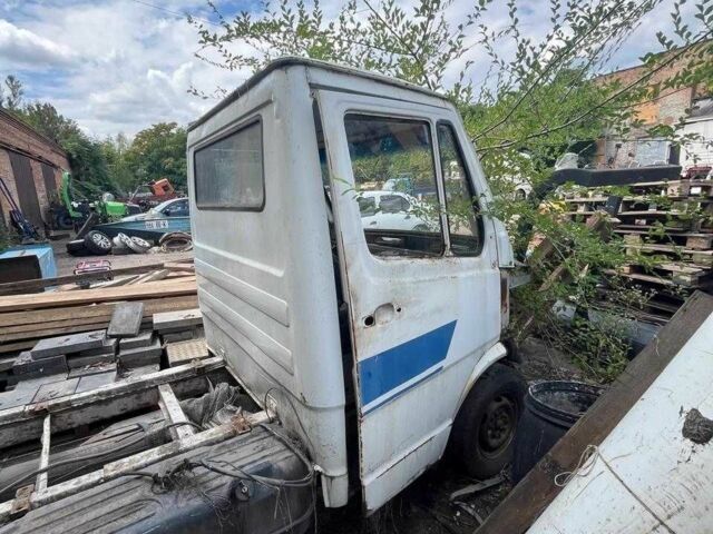 Мерседес Другая, объемом двигателя 0 л и пробегом 0 тыс. км за 300 $, фото 4 на Automoto.ua