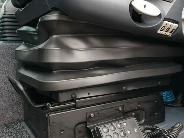 Мерседес Другая, объемом двигателя 0 л и пробегом 0 тыс. км за 16500 $, фото 5 на Automoto.ua