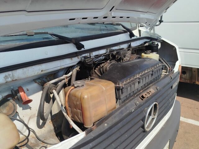 Мерседес Другая, объемом двигателя 0 л и пробегом 0 тыс. км за 9500 $, фото 12 на Automoto.ua