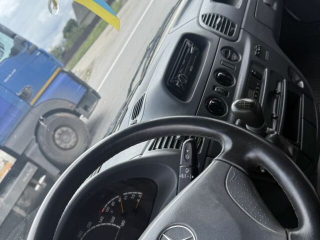 Мерседес Інша, об'ємом двигуна 0 л та пробігом 0 тис. км за 8800 $, фото 5 на Automoto.ua