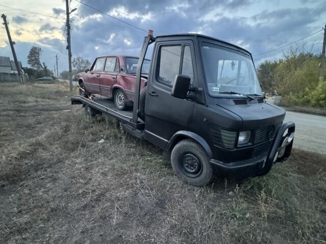 Мерседес Інша, об'ємом двигуна 0 л та пробігом 0 тис. км за 3000 $, фото 1 на Automoto.ua