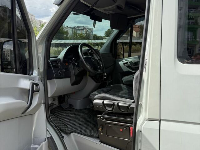 Мерседес Інша, об'ємом двигуна 0 л та пробігом 0 тис. км за 23000 $, фото 4 на Automoto.ua