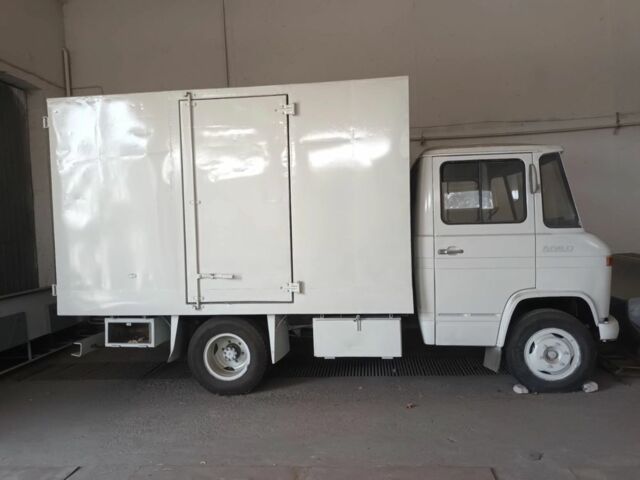 Мерседес Інша, об'ємом двигуна 0 л та пробігом 0 тис. км за 3500 $, фото 1 на Automoto.ua