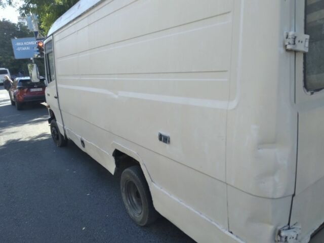 Мерседес Другая, объемом двигателя 0 л и пробегом 0 тыс. км за 1450 $, фото 3 на Automoto.ua