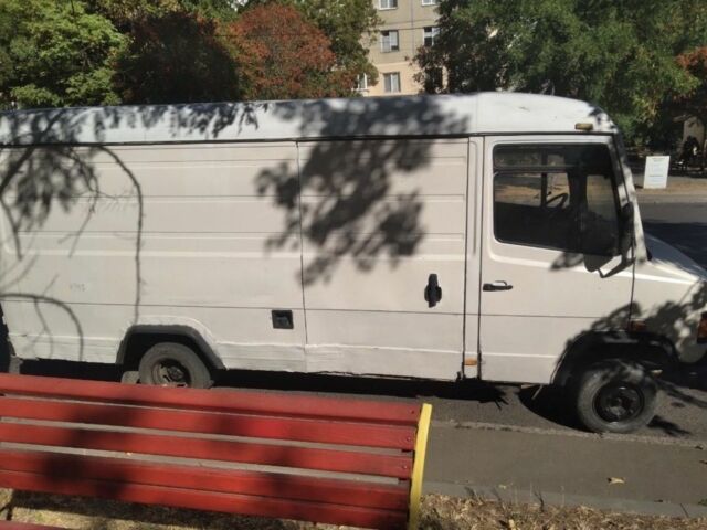 Мерседес Другая, объемом двигателя 0 л и пробегом 0 тыс. км за 1450 $, фото 1 на Automoto.ua