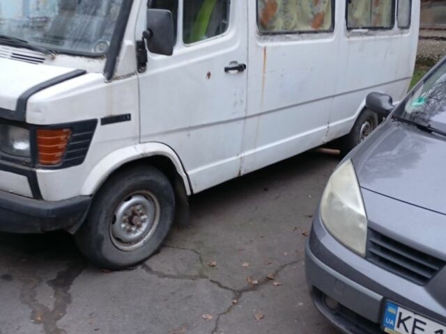 Мерседес Другая, объемом двигателя 0 л и пробегом 0 тыс. км за 2000 $, фото 3 на Automoto.ua