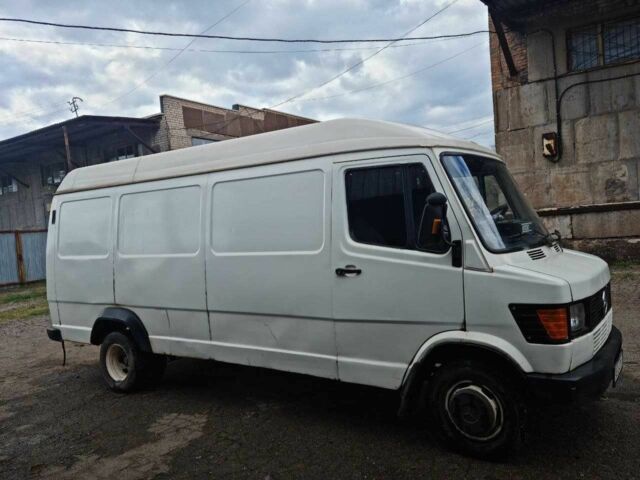 Мерседес Другая, объемом двигателя 0 л и пробегом 0 тыс. км за 4248 $, фото 6 на Automoto.ua