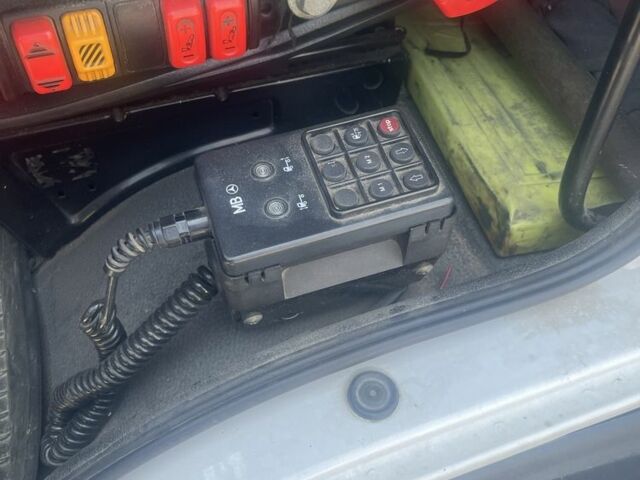 Мерседес Інша, об'ємом двигуна 0 л та пробігом 0 тис. км за 8000 $, фото 16 на Automoto.ua