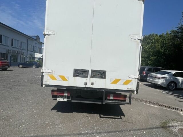 Мерседес Інша, об'ємом двигуна 0 л та пробігом 0 тис. км за 8000 $, фото 19 на Automoto.ua