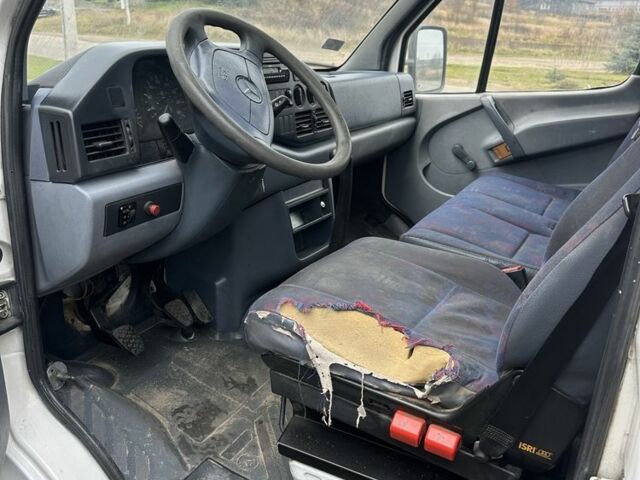 Мерседес Другая, объемом двигателя 0 л и пробегом 0 тыс. км за 2950 $, фото 6 на Automoto.ua