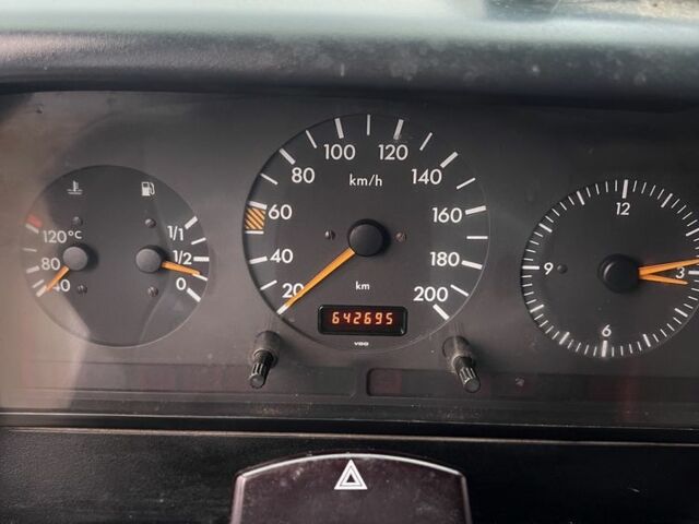 Мерседес Другая, объемом двигателя 0 л и пробегом 0 тыс. км за 9500 $, фото 5 на Automoto.ua